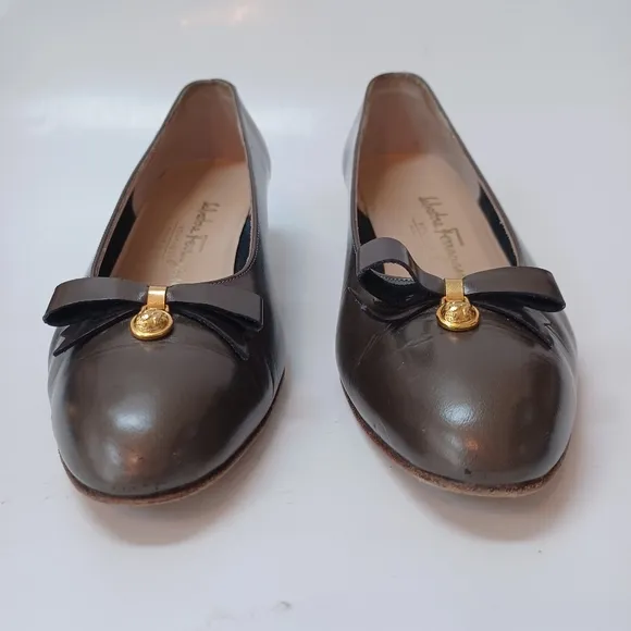 Salvatore Ferragamo Shoes Bow On Toe Low Heel Pumps Classic Womens 9