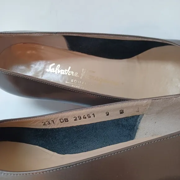 Salvatore Ferragamo Shoes Bow On Toe Low Heel Pumps Classic Womens 9
