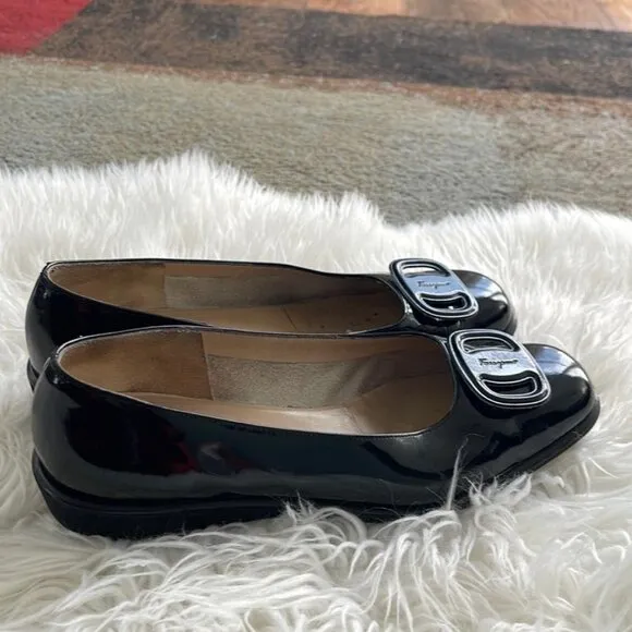 Salvatore Ferragamo Women's Flat Shoes/Patent Leather/Black Size 7