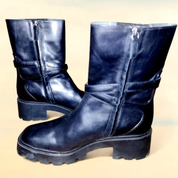 Sarto NWOT Emerson Lug Sole Ankle Boot