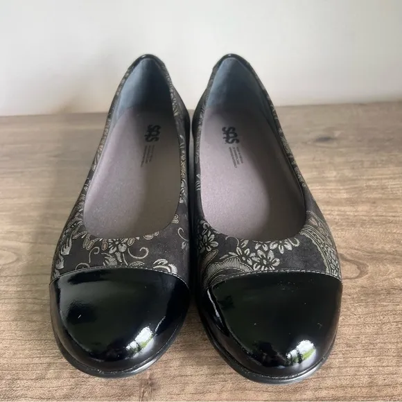 SAS Scenic Women's Ballet Flat Size 9 Wide SKU#24759