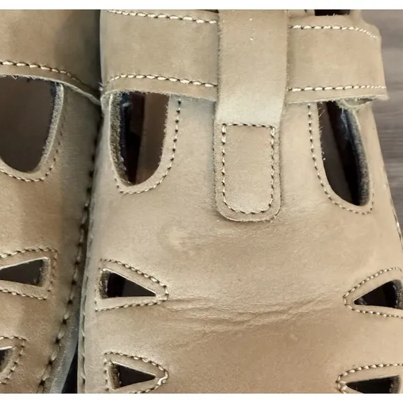 SAS Women Size 8.5  M Sage Roamer Light Tan Strap Leather Hook Loop Casual Shoes