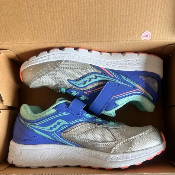 Saucony Cohsion 14 a/c Girls Shoe Size 5 Wide NEW