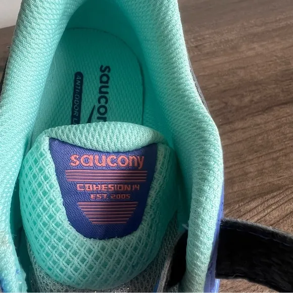 Saucony Cohsion 14 a/c Girls Shoe Size 5 Wide NEW