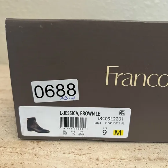 SB14 Franco Sarto Leather Ankle Boots - Jessica Size 9M