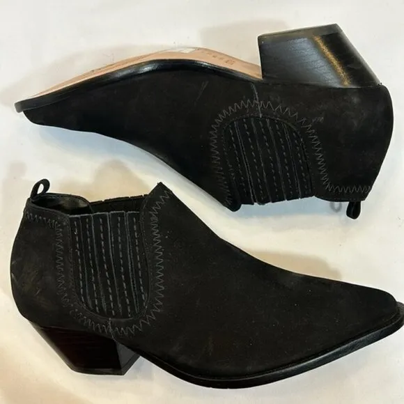 Schultz NWOB Jacqueline Suede Western Style Ankle Booties-Size 5.5 B