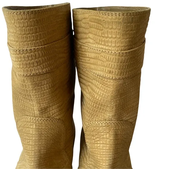 Sergio Rossi Camel Tan Flat Boots Gold Buckle Nubuck Textured Leather size 10 40