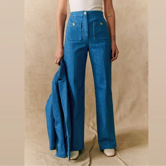 Sezane Flare Blue Jeans with 70s-Inspired Silhouette
