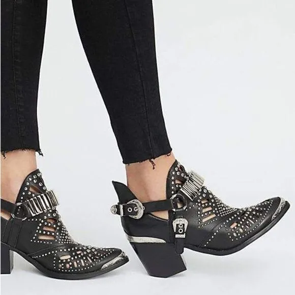 💥SHOWSTOPPER💥JEFFREY CAMPBELL Calhoun 4 Genuine Leather Booties in Black