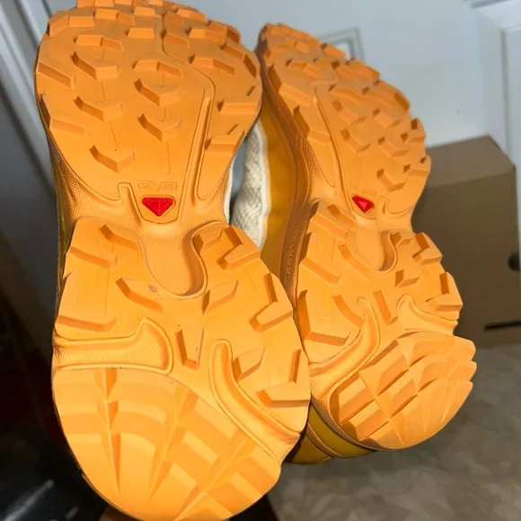 Size 11 M - Salomon XT-6 FT Vanilla Ice/Buckskin Hazelnut shoes