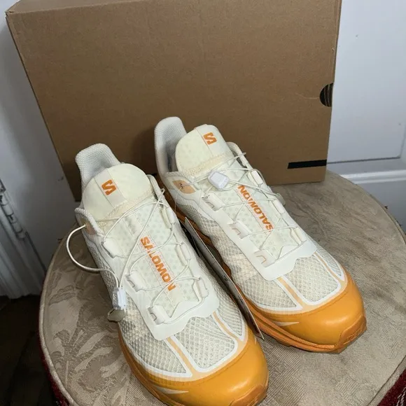 Size 11 M - Salomon XT-6 FT Vanilla Ice/Buckskin Hazelnut shoes