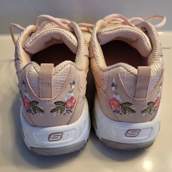 Skechers D'Lites Bright Blossoms Pink Women's Size 10 Wide Fit Air Cooled Memory