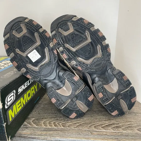 Skechers Men's The Beard Camouflage Memory Foam Shoes Size 14. New in box.