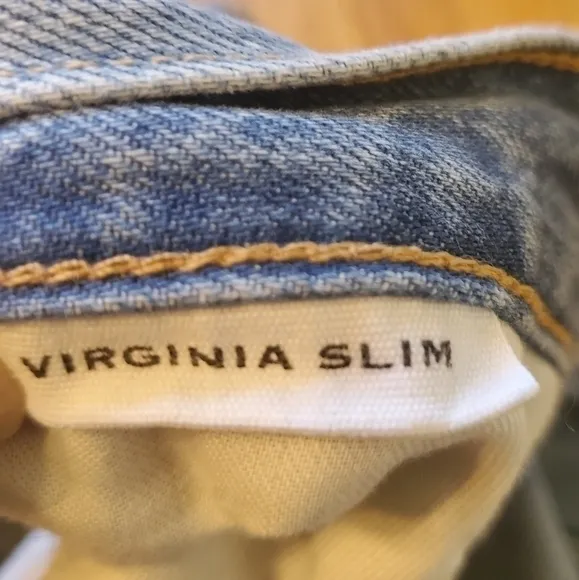 SLVRLAKE VIRGINIA‎ SLIMS HIGH WAISTED  DISTRESSED JEANS