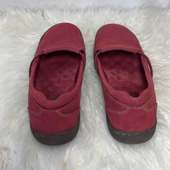 SoftWalk Venezia Red Suede Slip On Shoes Sz 8.5 WIDE WIDTH