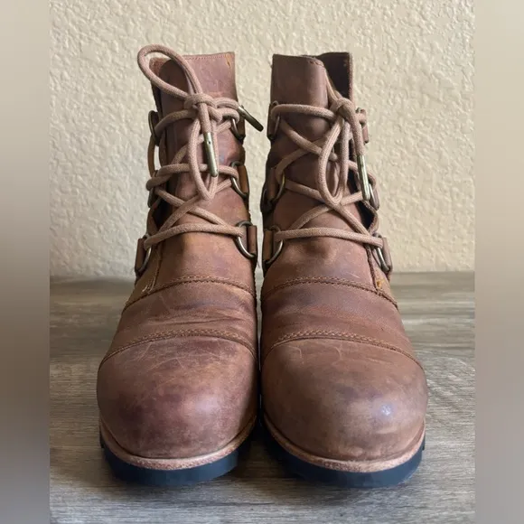 Sorel Addington Lace-Up Leather Boots Chunky Heels