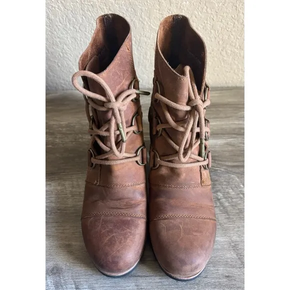 Sorel Addington Lace-Up Leather Boots Chunky Heels