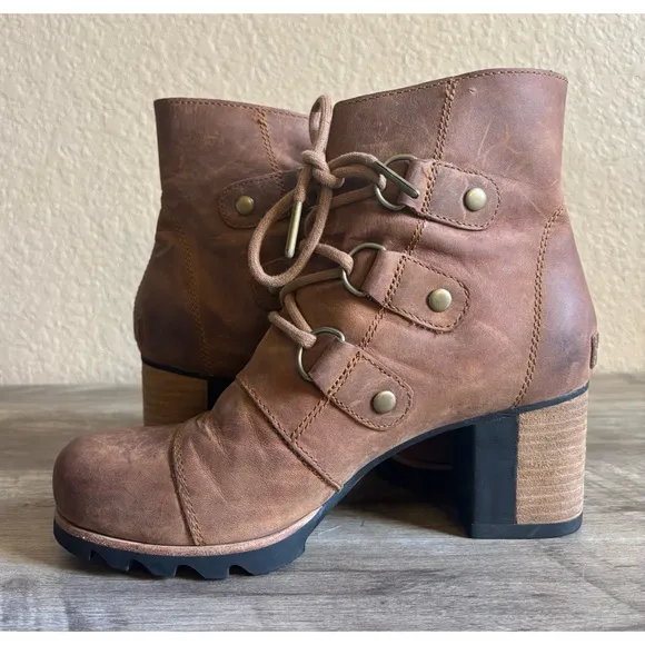 Sorel Addington Lace-Up Leather Boots Chunky Heels
