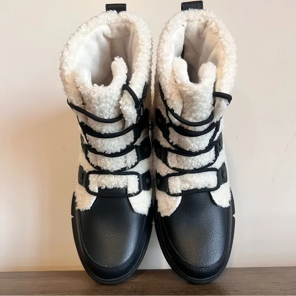 SOREL Explorer II Joan Cozy Women's Boot Size 8.5 SKU#243515
