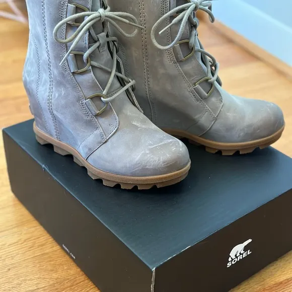 Sorel Gray Lace Up Wedge Boots with Rugged Sole