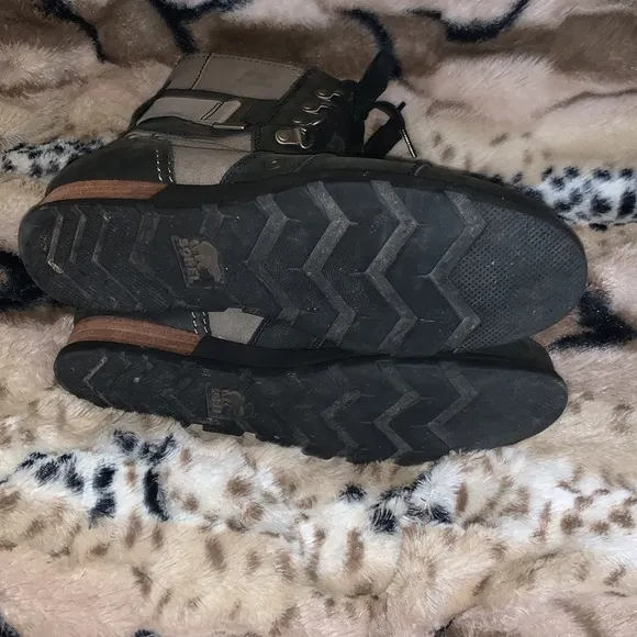 Sorel Lace-up Combat Boots — 8