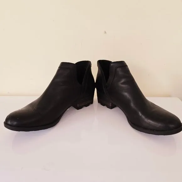 Sorel Lolla II Cut Out Bootie Black Leather Ankle Boots Women's Size 9.5