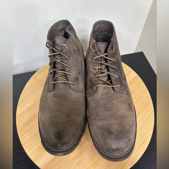 Sorel Men's Size 10 Madson ll Chukka Waterproof Boot Distressed Outdoors Hiking