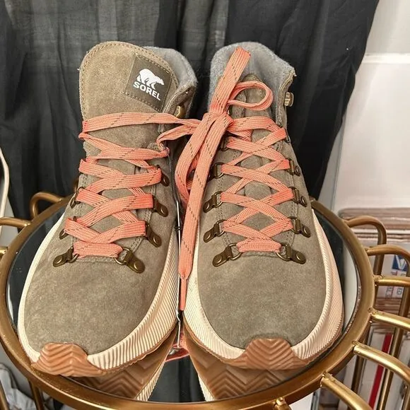 Sorel Out N About III Conquest Suede Hiker Boots NEW