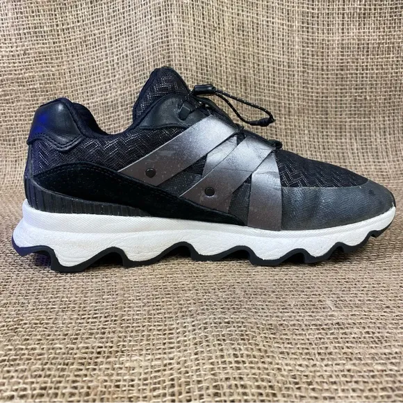 Sorel Sneakers Kinetic Speed Athletic Black Metallic Silver Size 8.5