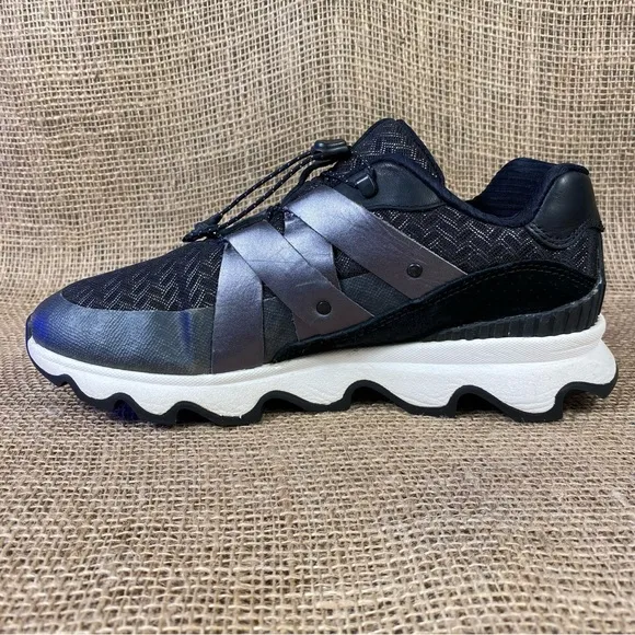 Sorel Sneakers Kinetic Speed Athletic Black Metallic Silver Size 8.5