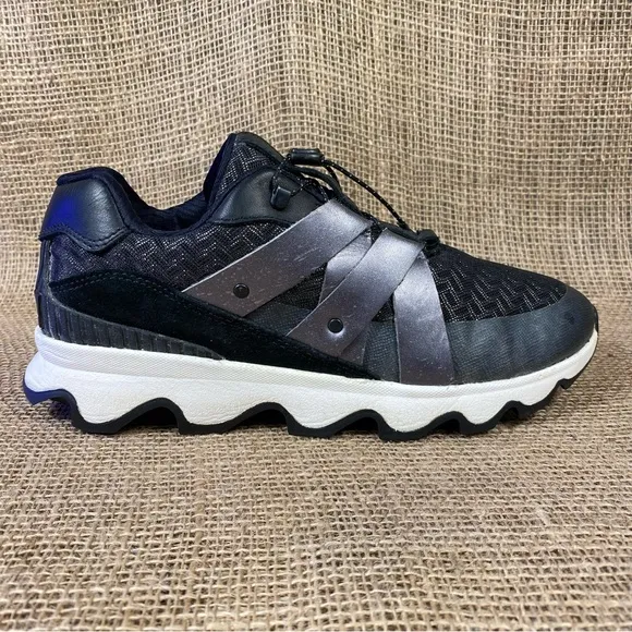 Sorel Sneakers Kinetic Speed Athletic Black Metallic Silver Size 8.5