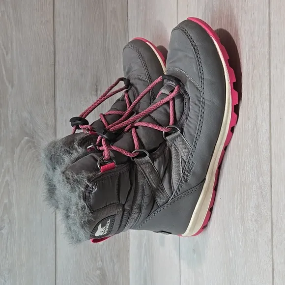 Sorel Women Waterproof Outdoor Hiking boots shoes sz 5