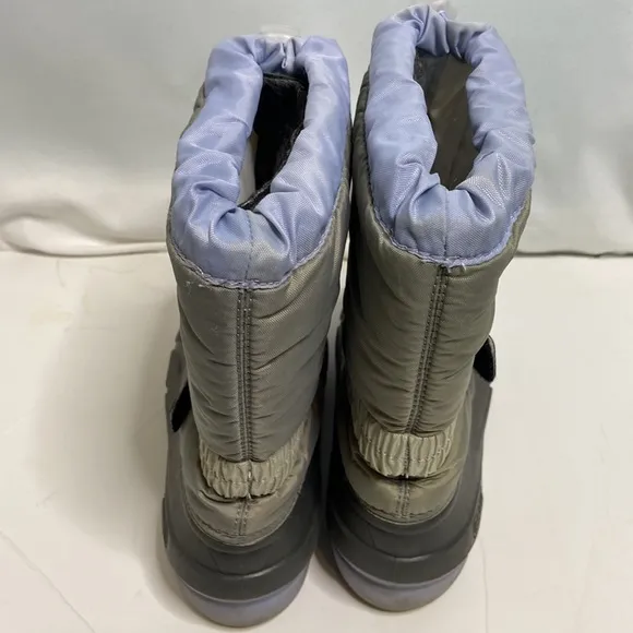SOREL - Youth Flurry Winter Snow Boots for Kids  Blue / Gray Size 4 NY1810-540