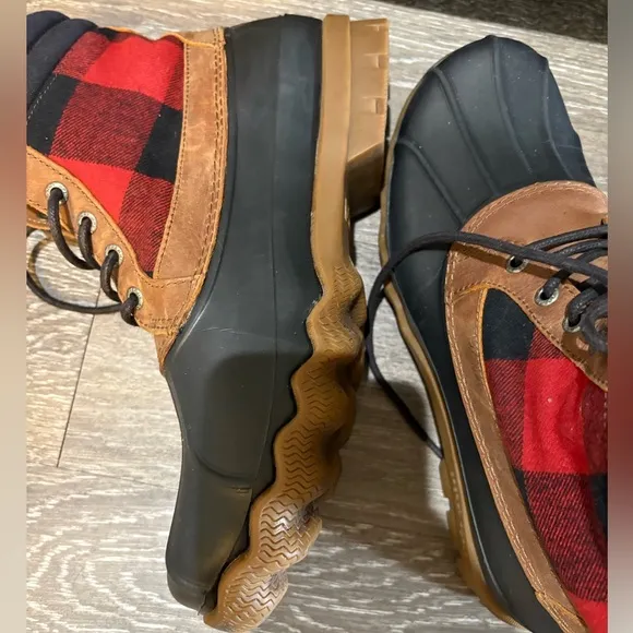 Sperry Men's Brown and Black Duck Boots
