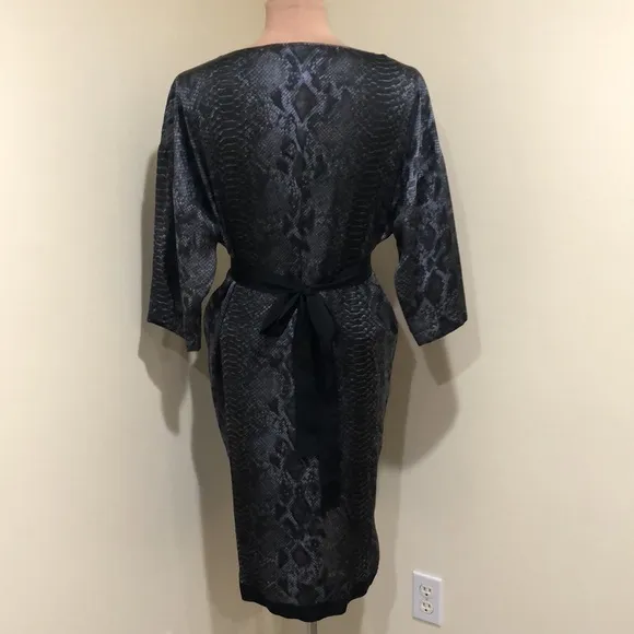 Stella McCartney Midi Dress Size 40 US 6 Gray Black Silk Snake Skin Print