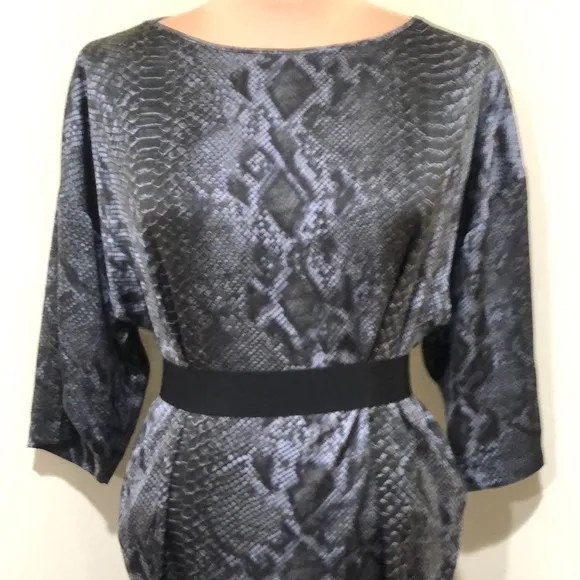 Stella McCartney Midi Dress Size 40 US 6 Gray Black Silk Snake Skin Print