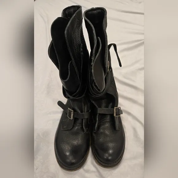 Steve Madden Black Combat Boots Excellent Condition