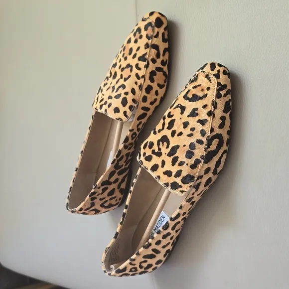 Steve  Madden flat shoes, animal print, size 7.5 NEW
