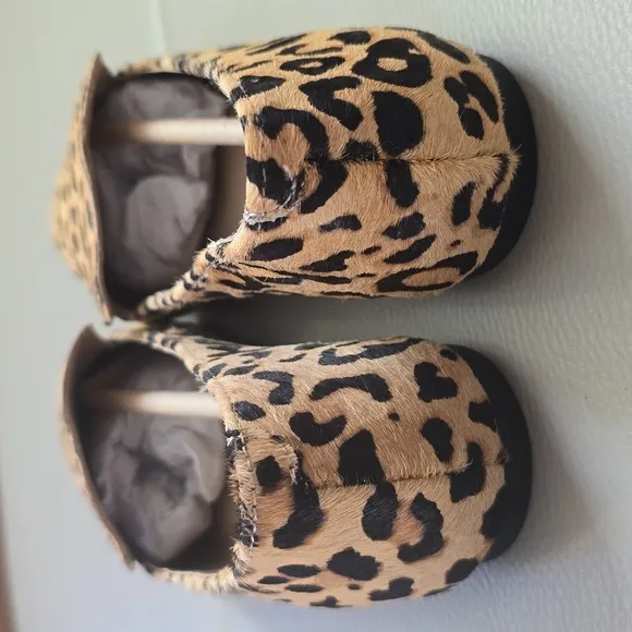 Steve  Madden flat shoes, animal print, size 7.5 NEW