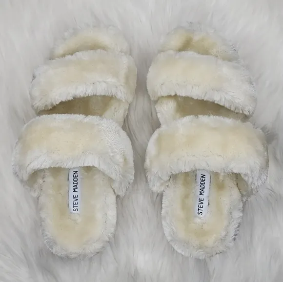 Steve Madden Katana Fuzzy Sandal Shoes Natural