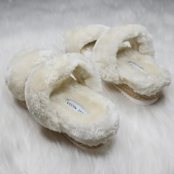 Steve Madden Katana Fuzzy Sandal Shoes Natural