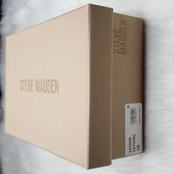 Steve Madden Katana Fuzzy Sandal Shoes Natural