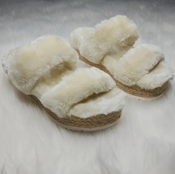 Steve Madden Katana Fuzzy Sandal Shoes Natural