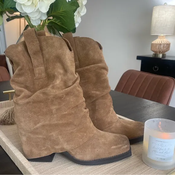 Steve Madden Pia Tan Suede Leather Stacked Heel Boots