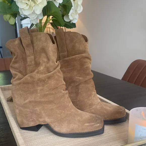 Steve Madden Pia Tan Suede Leather Stacked Heel Boots