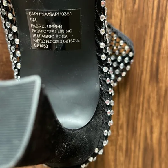 Steve Madden Rhinestone Saphina Booties 9