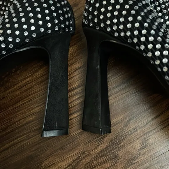 Steve Madden Rhinestone Saphina Booties 9