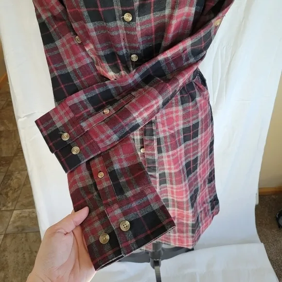Stillwater Supply Co maroon/black plaid long sleeve flannel button down dress M