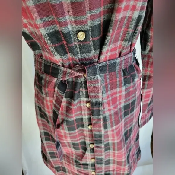 Stillwater Supply Co maroon/black plaid long sleeve flannel button down dress M