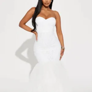 Strapless sequin mermaid wedding dress. Bridal Gown
